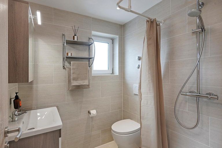 Bathroom, MOWO Kirchberg, Würzburg