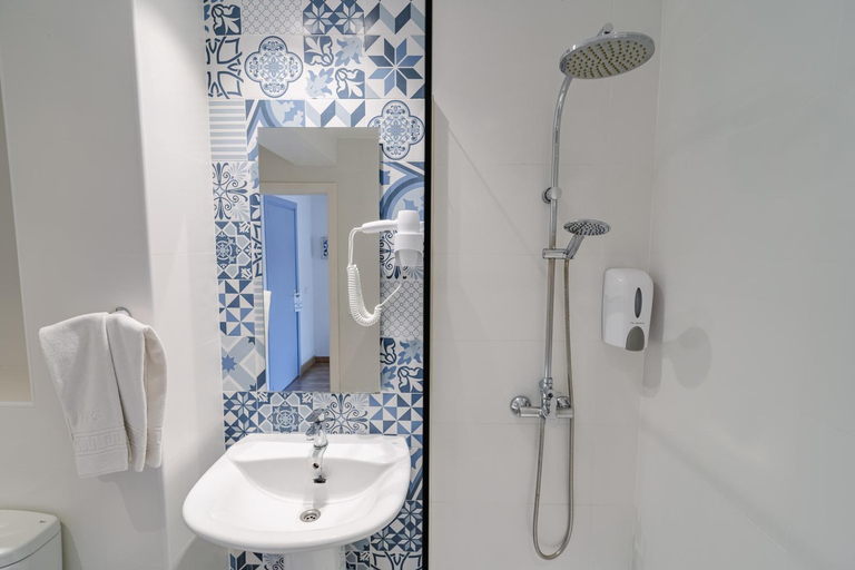 Bathroom 4, Hostal HPC Porto Colom, Baleares