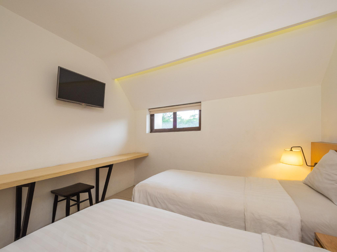 bedroom 16