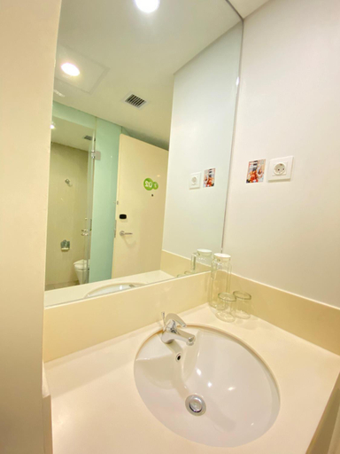 bathroom 10
