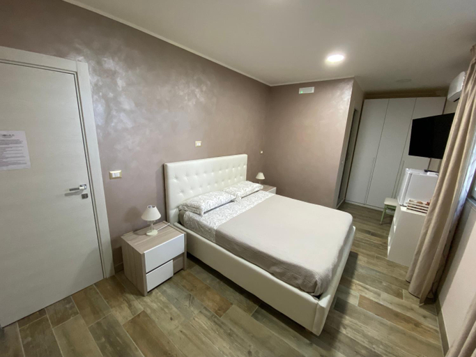 Others 4, B&B Domus D'Italia, Avellino
