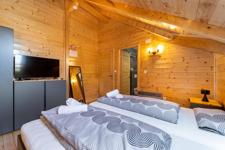 Bedroom 2, Drvena bajka, Bilje