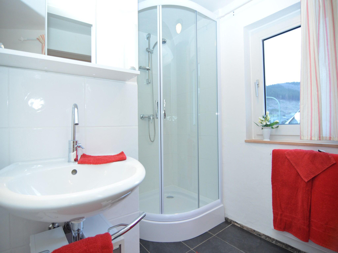Bathroom 3, Chalet in Schmallenberg nahe Winterberg Ski, Hochsauerlandkreis