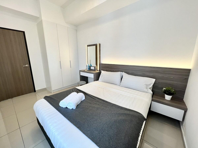 Bedroom 4, Middle Town Breezy Stay {Novo8} 4pax-Wifi, Malacca City