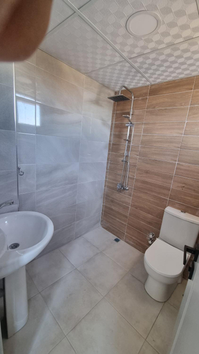 Bathroom 2, Ugem, Seferihisar