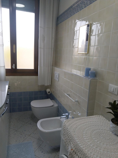 Bathroom 2, Affittacamere da Alina, Bologna