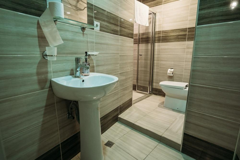 Bathroom 3, Ayasofya Hotel, Fatih