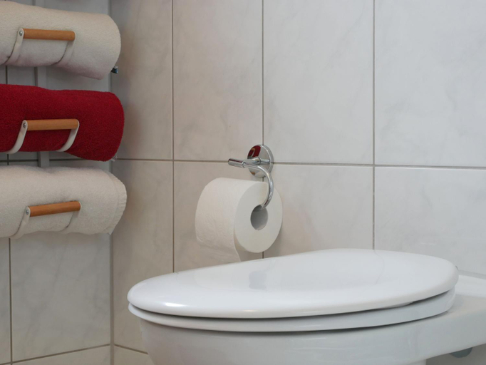 Bathroom 4, Ferienwohnungen Knodel, Ludwigsburg