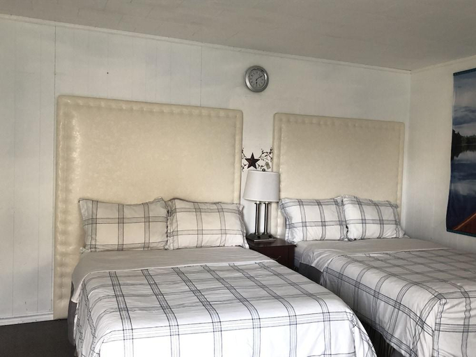 Bedroom 4, Manor Motel, Lake Hurron