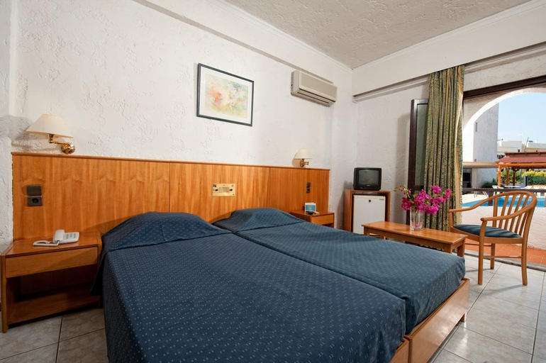 Bedroom 3, Heronissos, Crete