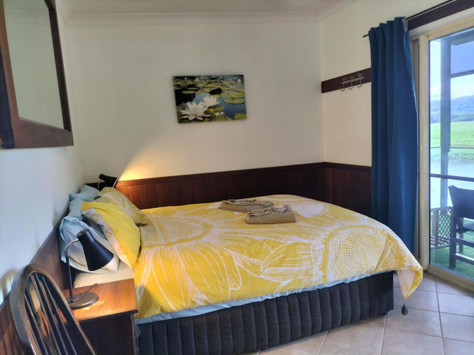 Bedroom 2, Daintree Riverview Lodges, Douglas