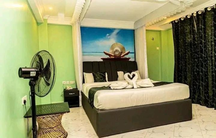 Others 5, Raygreen Hotel, Kisumu East