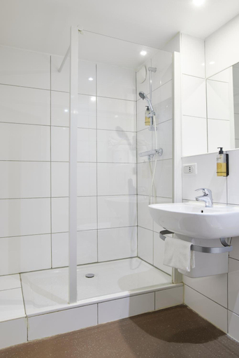 Bathroom 3, Hotel-Restaurant Isidore Nice Ouest, Alpes-Maritimes