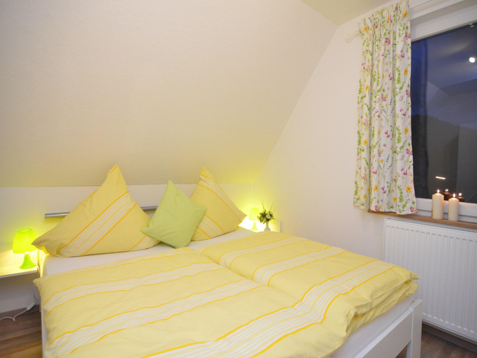 Bedroom 2, Ferienhaus Schmallenberg nahe Skibus, Hochsauerlandkreis