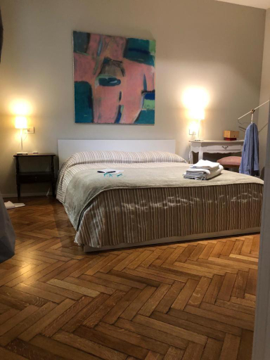 Others 5, Camere Delle Rose, Milano