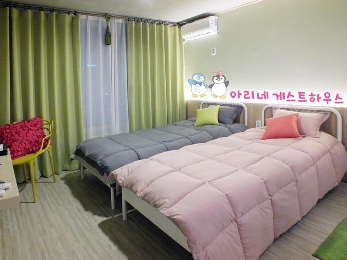 Bedroom 4, Ariene Guesthouse, Buk