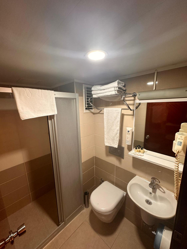 Bathroom 4, Akyildiz, Fatih