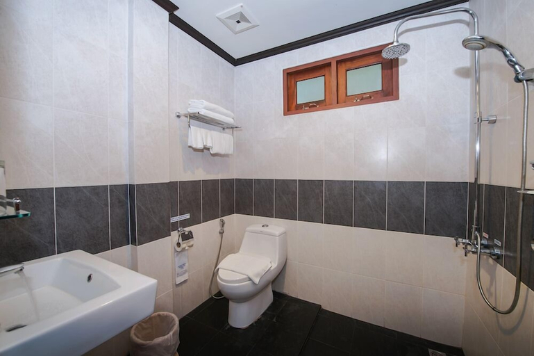 Bathroom 3, Paitan Villas Resort, Pulau Phuket