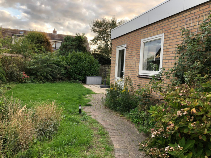 Others 4, De Zwarte Ruiter, Zijpe