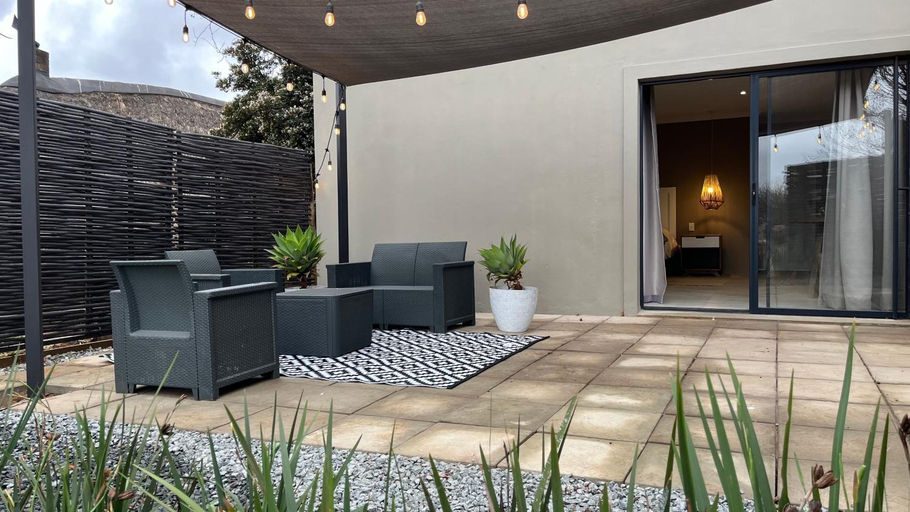 Others 2, Garden Suite, Hilton Accommodation, Umgungundlovu