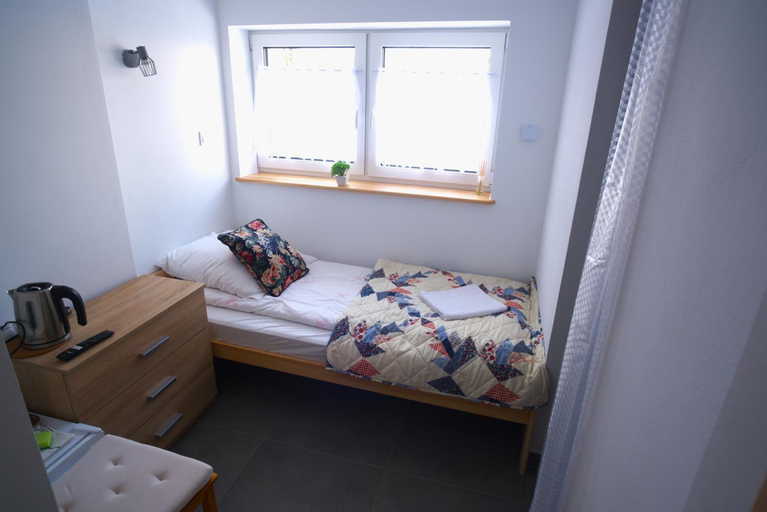 Others 5, Pokoj jednoosobowy, Tatra