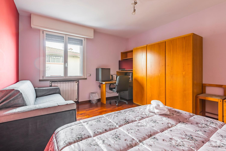 Others 4, Suite con Bagno a Carpi Wi-Fi & Smart tv, Modena