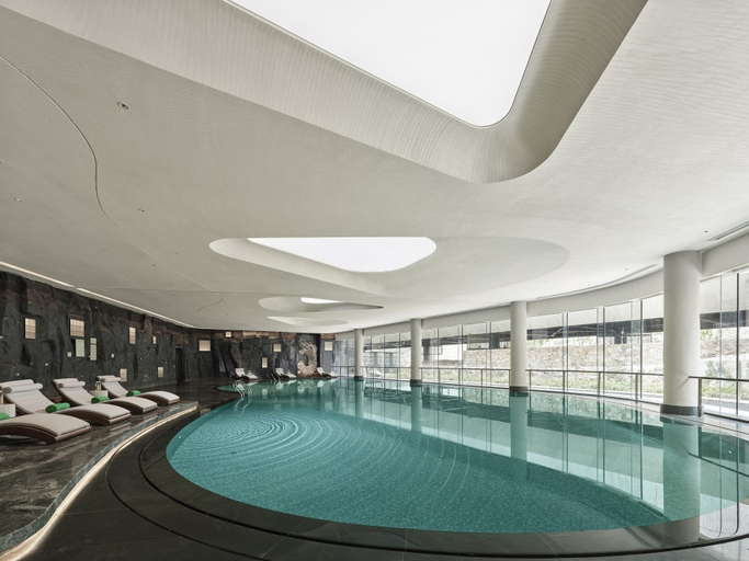 Sport & Beauty 2, Banyan Tree Nanjing Garden Expo, Nanjing