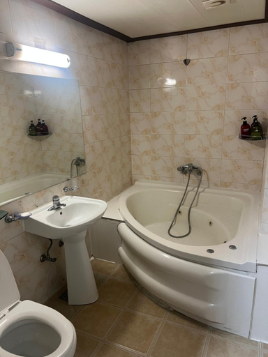 4, Sisilli Motel, Yangju