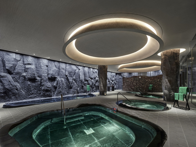 Sport & Beauty 2, Banyan Tree Nanjing Garden Expo, Nanjing