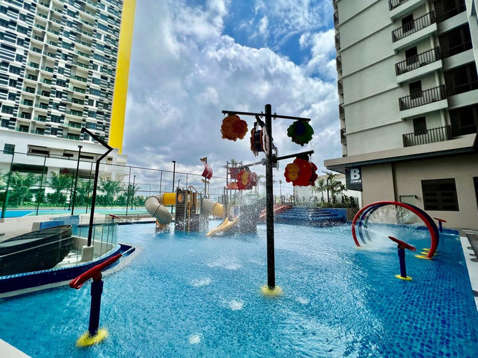 Sport & Beauty 2, Muji Design Concept Studio Melaka 4pax/1park/wi-fi, Malacca City