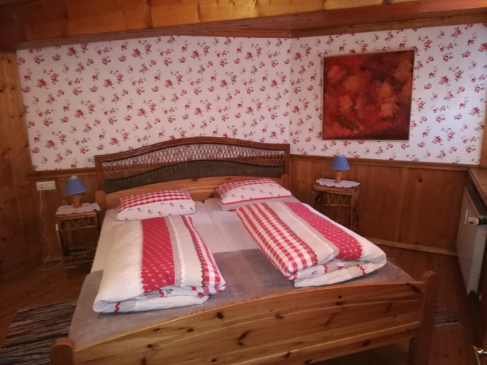 Bedroom 2, Alte Schreinerei-Auberge Harlekin, Konstanz