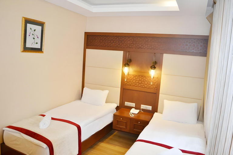 Bedroom 2, Lalinn Hotel, Fatih