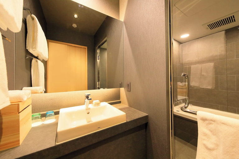 Bathroom 3, WAQOO Naritasan Monzen, Narita