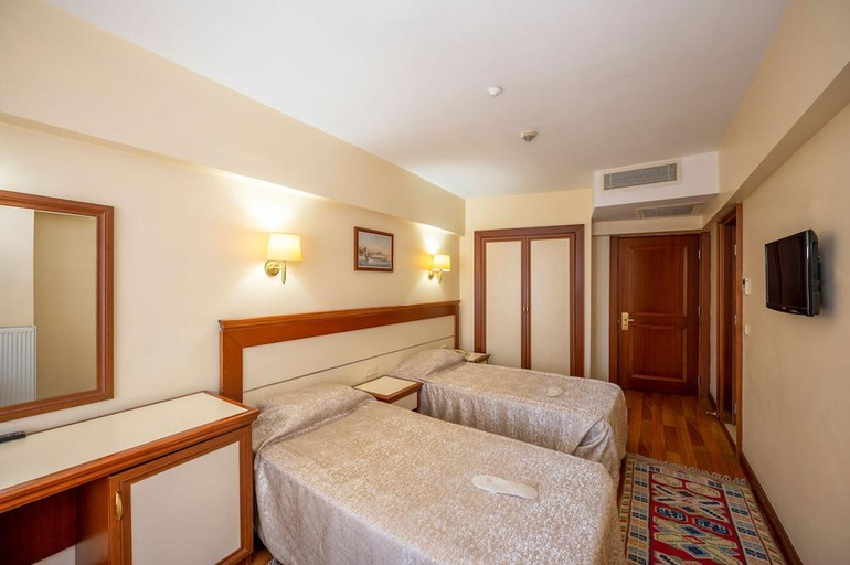Bedroom 2, Hotel Erdal, Fatih