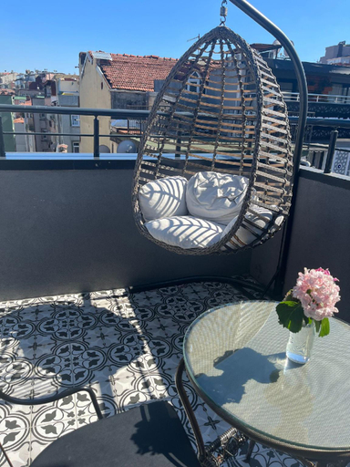 Others 5, Demirtaş Ortaköy, Beşiktaş