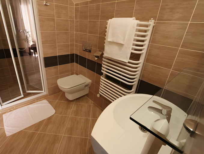Bathroom 4, Hotel Na Rogatce, Lublin City