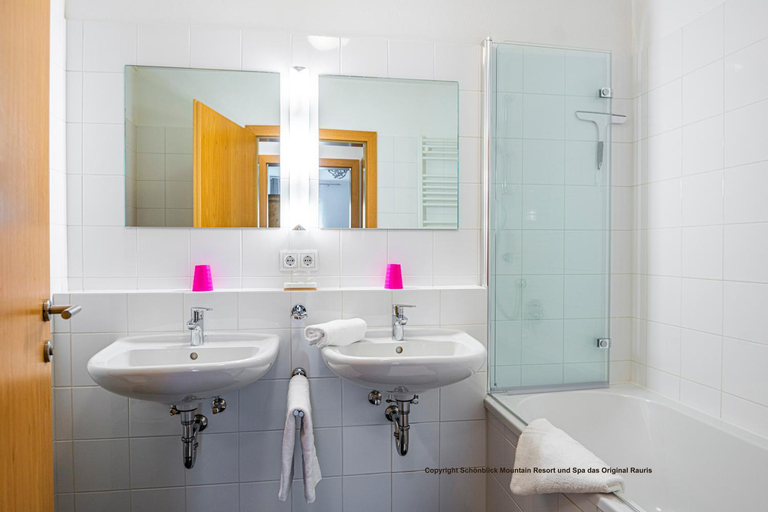 Bathroom 4, Schonblick Mountain Resort & Spa - Das Original!, Zell am See