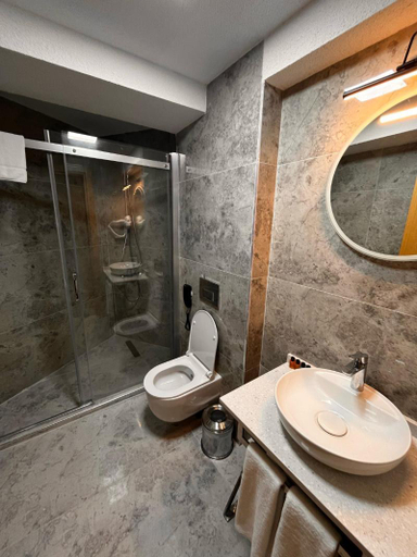 Bathroom 5, Downtown Sirkeci Hotel, Fatih