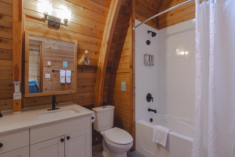 Bathroom 3, Ocean Village Resort, Alberni-Clayoquot