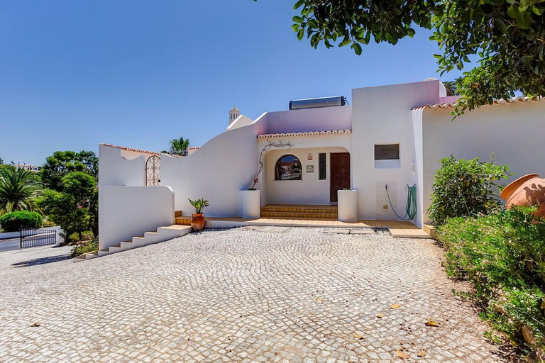 Others 3, Sequana · Fabulous spacious villa perfect for fami, Lagoa