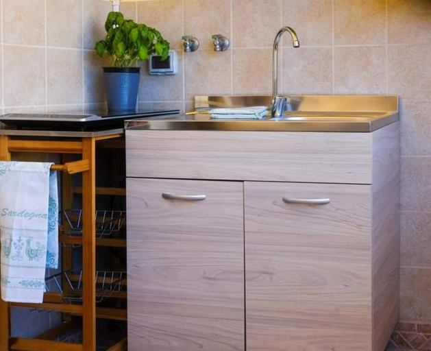 Others 3, Emy Guest House, Cagliari