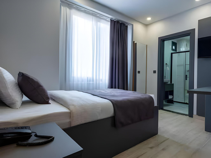 Bedroom 3, Fly Point Airport Hotel, Arnavutkoy