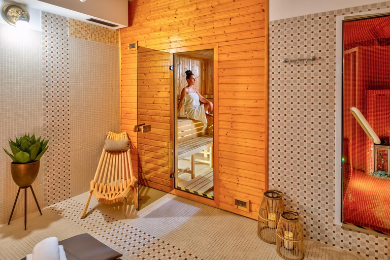 Bathroom 4, Hotel Golden Eagle, Levice
