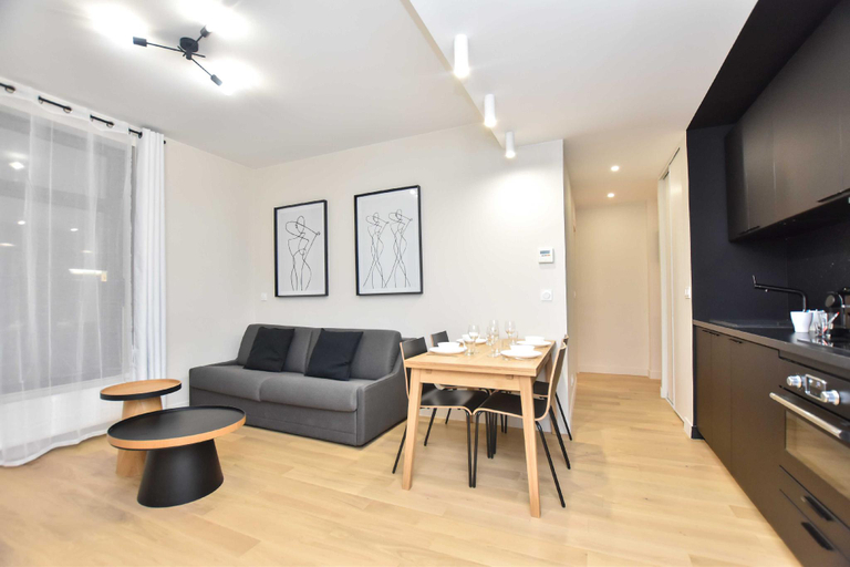 Others 4, Peaceful apartment - 2BR/6P - Trocadero, Paris