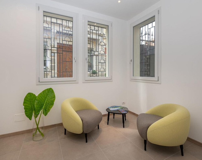 Others 5, Hotel Canton dell'Orto, Padua