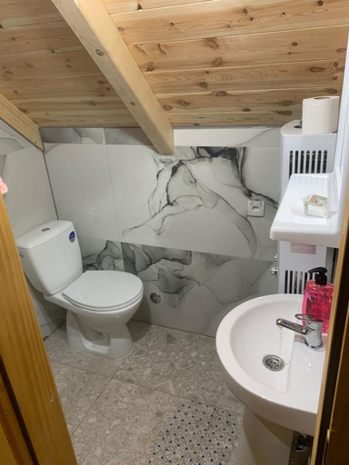 Bathroom, Eko Village Jasavic