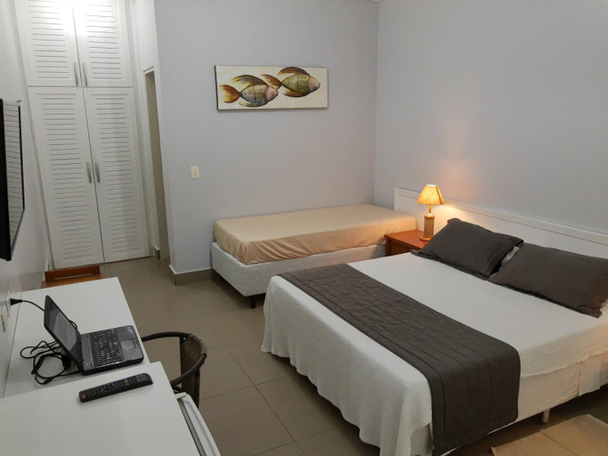 Others 5, Flat com servicos na Riviera, Bertioga