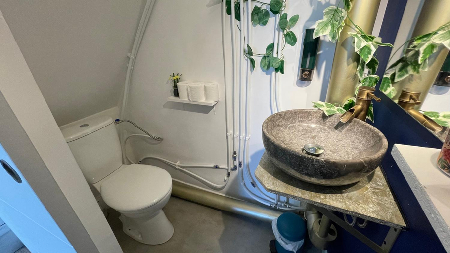 Bathroom 2, La Tropicale de Croix - Chambre d'Hotes, Nord