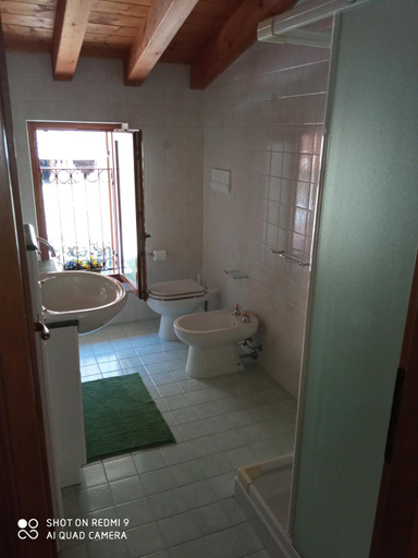 Others 4, B&B In Contra, Verona