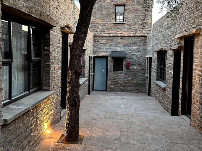 Others 5, Melrose Mission Lodge, Windhoek Rural